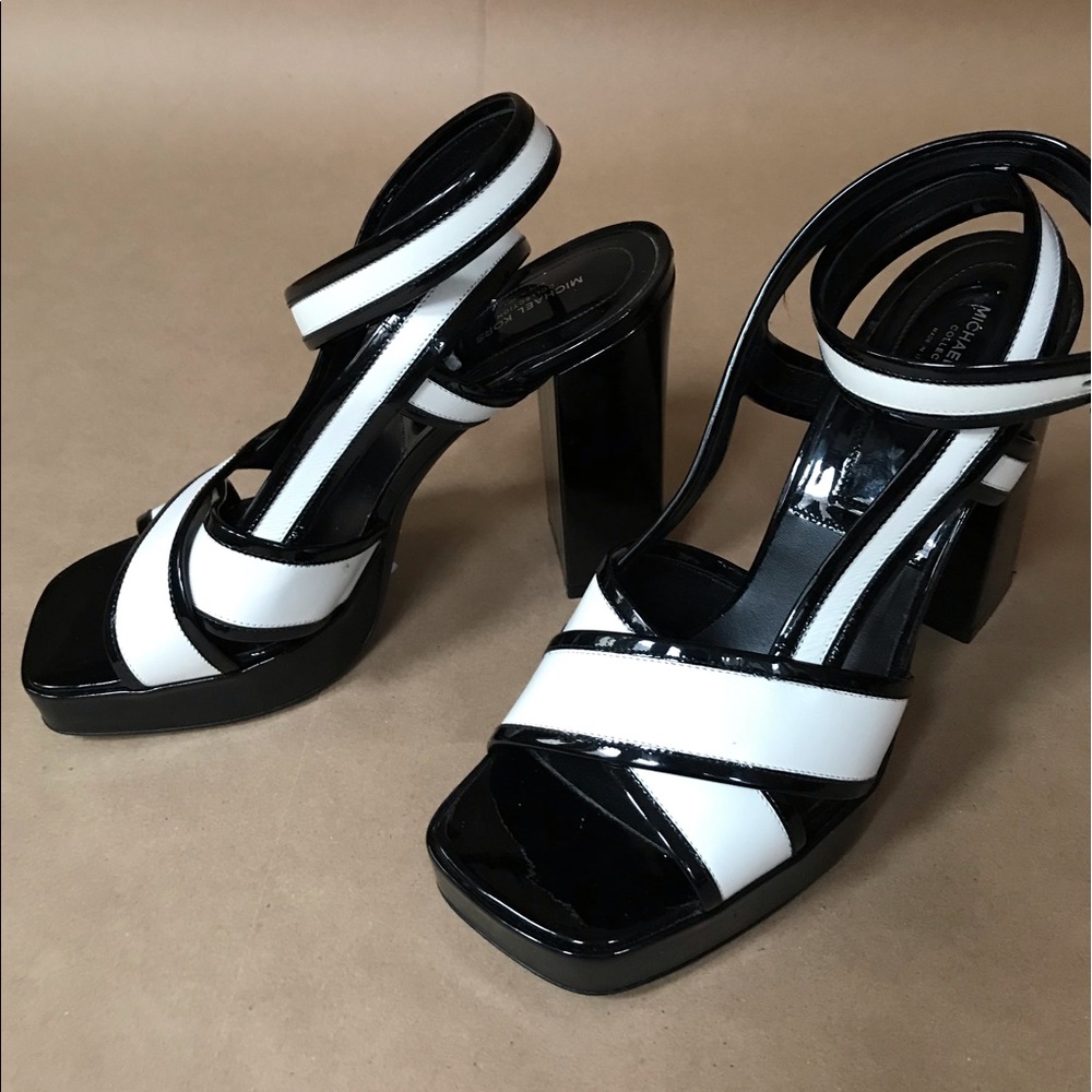 Michael Kors black & White stacked heel